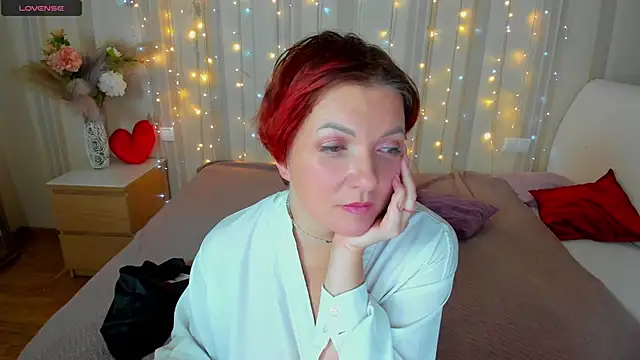 Katherine Fox online show from February 28, 2025, 4:42 pm