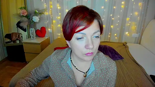 Katherine Fox online show from March 6, 2025, 6:05 pm