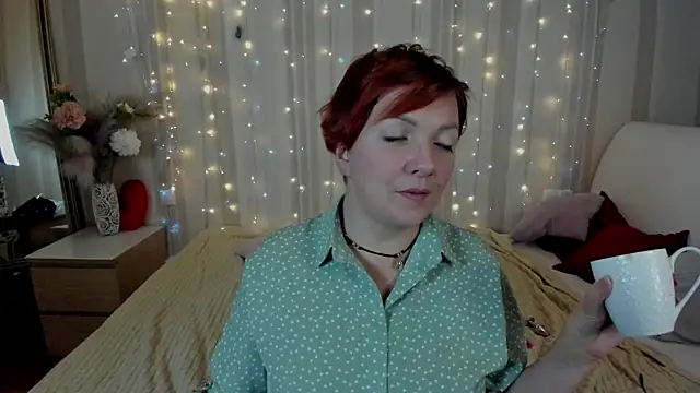 Snapshot of Katherine_Fox chatting on March 15, 2025, 3:37 pm Katherine Fox online show from March 15, 2025, 3:37 pm