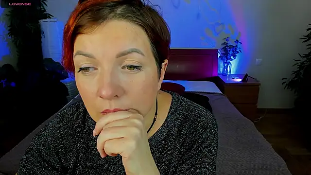 Snapshot of Katherine_Fox chatting on March 20, 2025, 5:15 pm Katherine Fox online show from March 20, 2025, 5:15 pm