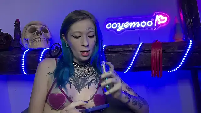 Snapshot of coyemoo chatting on January 18, 2025, 6:56 am coyemoo online show from January 18, 2025, 6:56 am