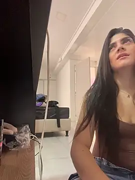 Amy-Saenz online show from December 5, 2025, 3:30 pm