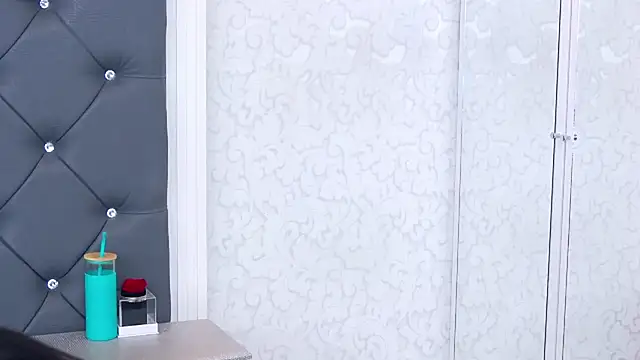 LorenneMays online show from January 4, 2025, 11:48 pm