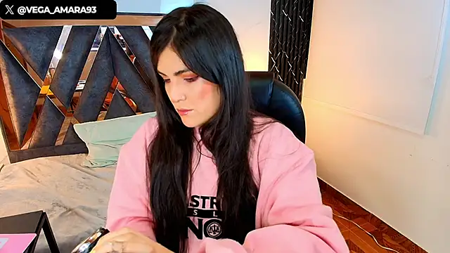 Snapshot of Amara_vega chatting on November 22, 2025, 6:56 am Amara vega online show from November 22, 2025, 6:56 am