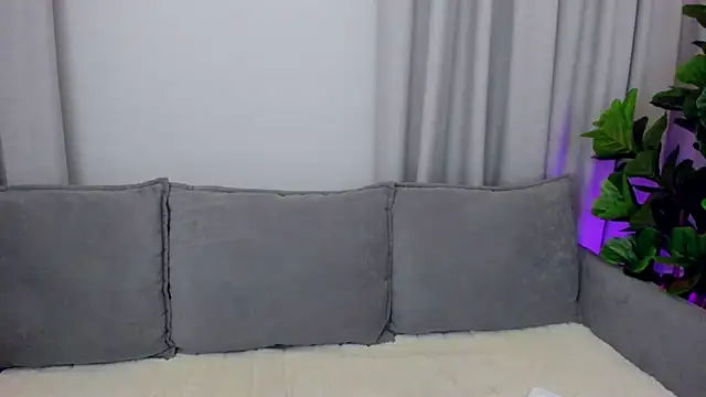 Snapshot of sexyangeloux chatting on March 16, 2025, 6:23 pm sexyangeloux online show from March 16, 2025, 6:23 pm