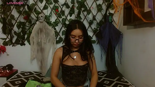 Snapshot of Stefanygp chatting on November 1, 2025, 8:44 pm Stefanygp online show from November 1, 2025, 8:44 pm