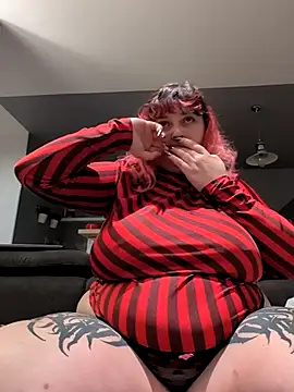 LadyRochester online show from October 25, 2025, 1:13 am