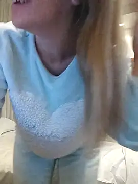 Snapshot of Dark_Angel_22 chatting on November 11, 2025, 5:18 am Dark Angel 22 online show from November 11, 2025, 5:18 am