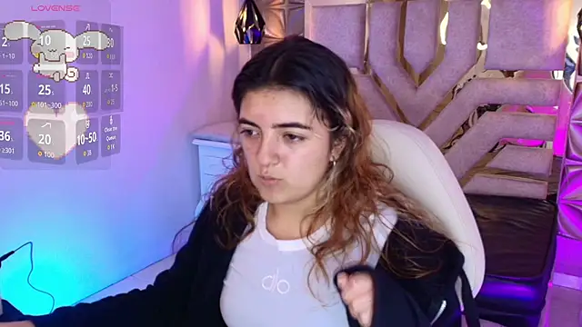 meraki fraise online show from November 3, 2025, 7:48 pm