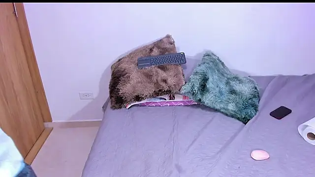 annika taylor online show from December 13, 2024, 1:59 am