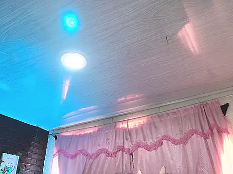 loren tits24 online show from January 22, 2025, 8:28 pm