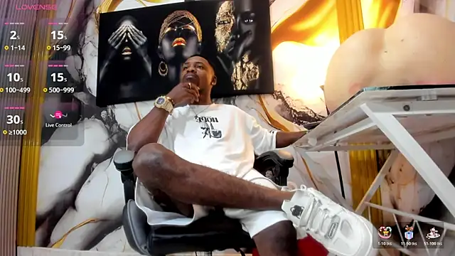 Snapshot of Thomas_shelbys chatting on November 27, 2025, 3:19 am Thomas shelbys online show from November 27, 2025, 3:19 am