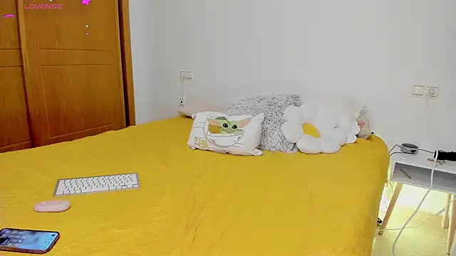 Snapshot of Adriennesexxx chatting on January 13, 2025, 9:20 pm Adriennesexxx online show from January 13, 2025, 9:20 pm