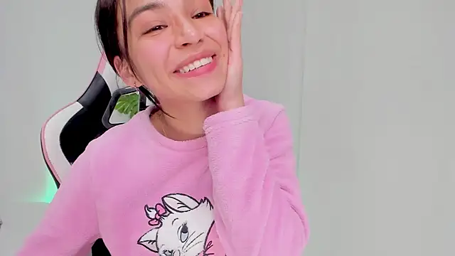 Snapshot of Adriennesexxx chatting on February 5, 2025, 1:54 pm Adriennesexxx online show from February 5, 2025, 1:54 pm