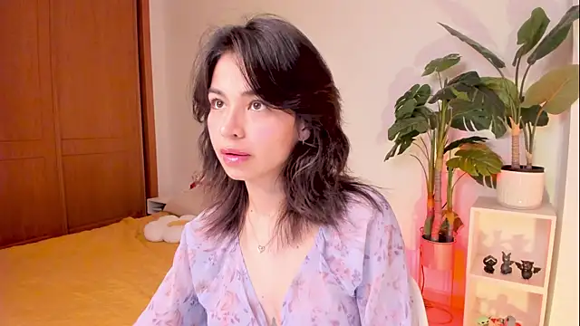 Snapshot of Adriennesexxx chatting on March 10, 2025, 4:57 pm Adriennesexxx online show from March 10, 2025, 4:57 pm