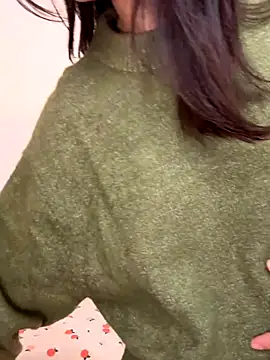 Snapshot of Adriennesexxx chatting on December 4, 2025, 6:27 pm Adriennesexxx online show from December 4, 2025, 6:27 pm