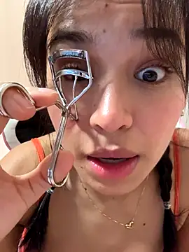 Snapshot of Adriennesexxx chatting on December 14, 2025, 2:33 pm Adriennesexxx online show from December 14, 2025, 2:33 pm