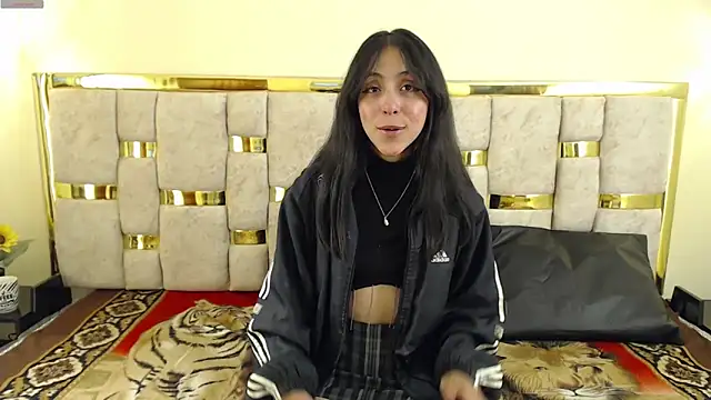 ling ling24 online show from January 31, 2025, 2:58 am