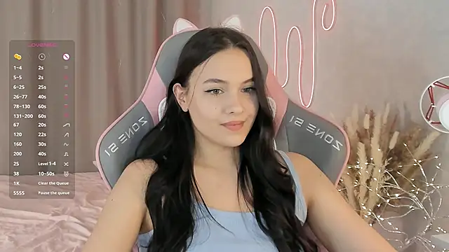 Snapshot of _Sweetie_ chatting on March 18, 2025, 2:04 pm  Sweetie  online show from March 18, 2025, 2:04 pm