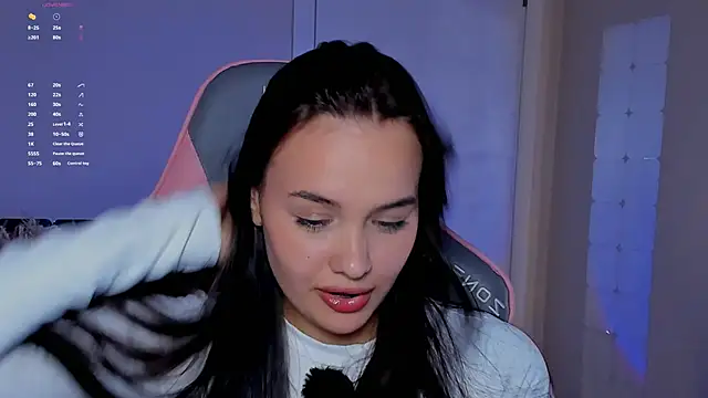 Snapshot of _Sweetie_ chatting on October 18, 2025, 7:25 pm  Sweetie  online show from October 18, 2025, 7:25 pm