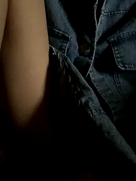 Asianmombigasss online show from October 11, 2025, 5:17 am