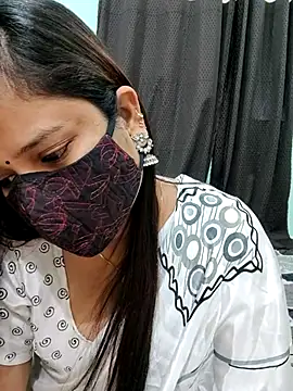 Snapshot of payal_sharma1 chatting on February 28, 2025, 12:42 pm payal sharma1 online show from February 28, 2025, 12:42 pm