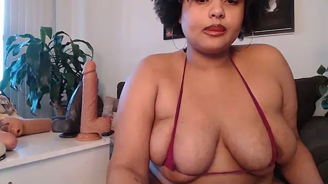 Snapshot of TheeVixxxen chatting on March 3, 2025, 1:53 pm TheeVixxxen online show from March 3, 2025, 1:53 pm