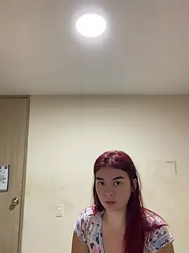 Snapshot of MiaLujan_ chatting on January 4, 2025, 11:11 am MiaLujan online show from January 4, 2025, 11:11 am