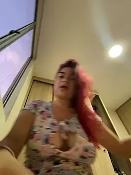 Snapshot of MiaLujan_ chatting on January 12, 2025, 11:07 am MiaLujan online show from January 12, 2025, 11:07 am