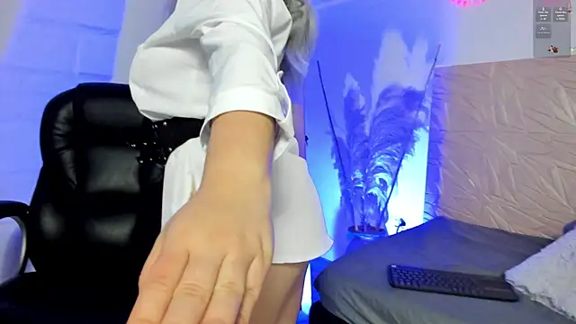 Snapshot of Scarlett_1007 chatting on January 25, 2025, 11:02 am Scarlett 1007 online show from January 25, 2025, 11:02 am