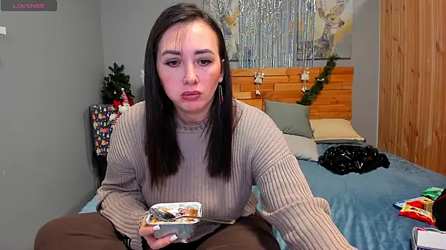 Snapshot of Kendra_SXY chatting on December 15, 2024, 2:19 am Kendra SXY online show from December 15, 2024, 2:19 am