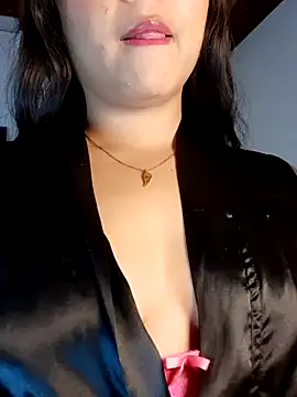 Cleo hills online show from January 25, 2025, 1:30 pm