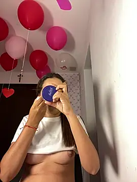 Penelope-Hot online show from February 15, 2025, 9:37 pm