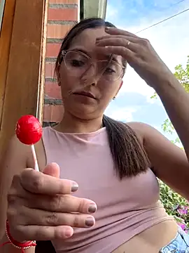 Penelope-Hot online show from October 8, 2025, 9:12 pm