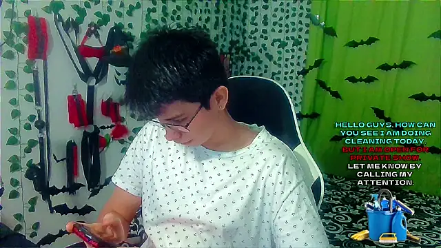 Andy gray online show from November 8, 2025, 11:43 am