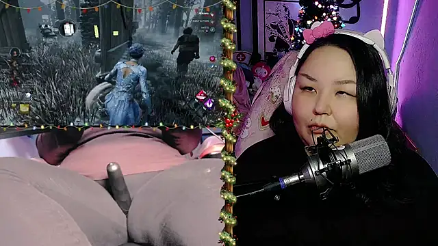 Snapshot of EmGreens chatting on December 25, 2024, 7:35 am EmGreens online show from December 25, 2024, 7:35 am