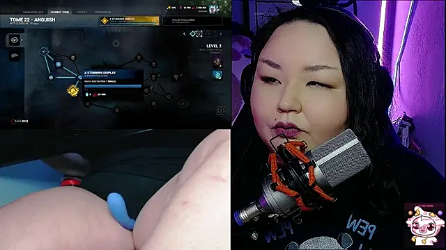 Snapshot of EmGreens chatting on February 19, 2025, 8:22 am EmGreens online show from February 19, 2025, 8:22 am