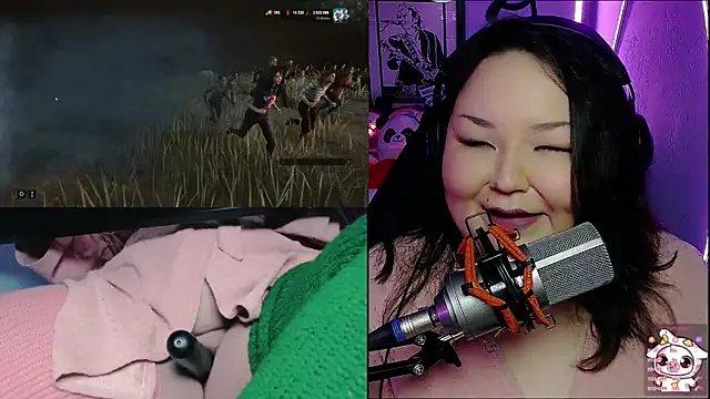 Snapshot of EmGreens chatting on February 22, 2025, 7:23 am EmGreens online show from February 22, 2025, 7:23 am