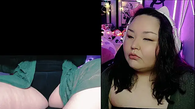 Snapshot of EmGreens chatting on February 28, 2025, 3:48 am EmGreens online show from February 28, 2025, 3:48 am