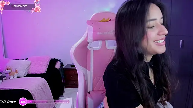 Tinylottie online show from October 7, 2025, 1:19 pm