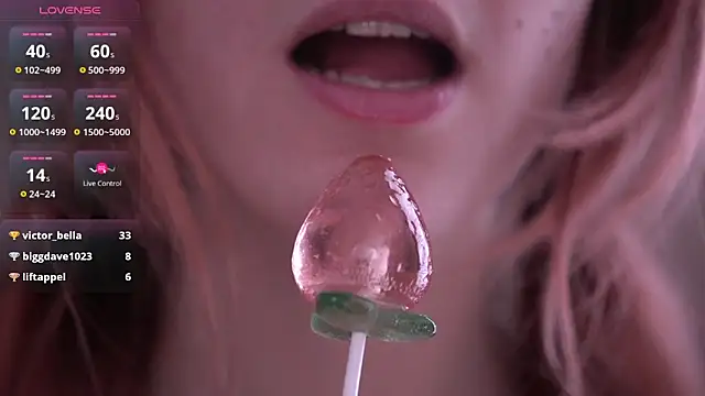 Snapshot of juliapie chatting on February 3, 2025, 10:14 am juliapie online show from February 3, 2025, 10:14 am