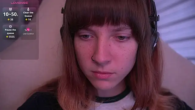 Snapshot of juliapie chatting on October 17, 2025, 7:44 am juliapie online show from October 17, 2025, 7:44 am