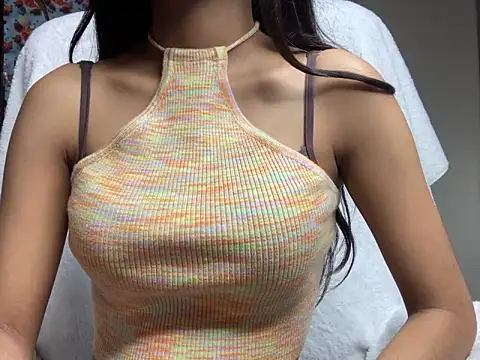 Snapshot of Kayzza_5 chatting on January 16, 2025, 9:48 am Kayzza 5 online show from January 16, 2025, 9:48 am