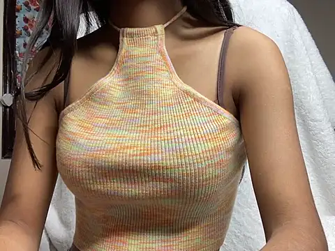 Snapshot of Kayzza_5 chatting on January 16, 2025, 12:53 pm Kayzza 5 online show from January 16, 2025, 12:53 pm