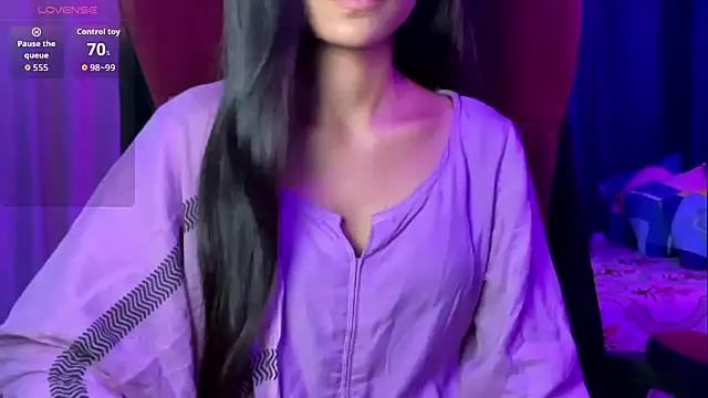 Snapshot of Kayzza_5 chatting on September 9, 2025, 6:13 am Kayzza 5 online show from September 9, 2025, 6:13 am