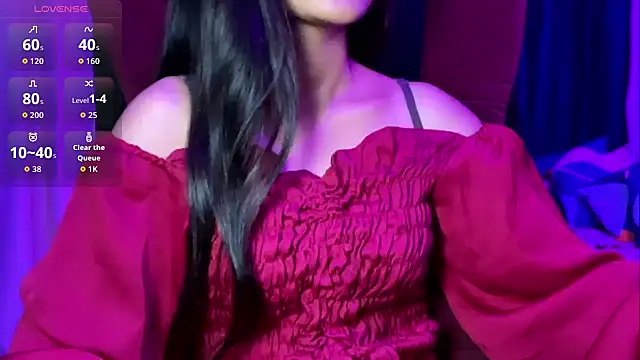 Snapshot of Kayzza_5 chatting on September 10, 2025, 6:35 am Kayzza 5 online show from September 10, 2025, 6:35 am