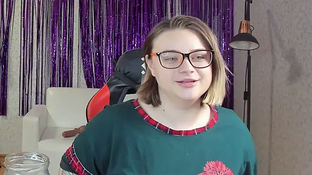 Seductive She Wolf online show from February 9, 2025, 7:30 pm