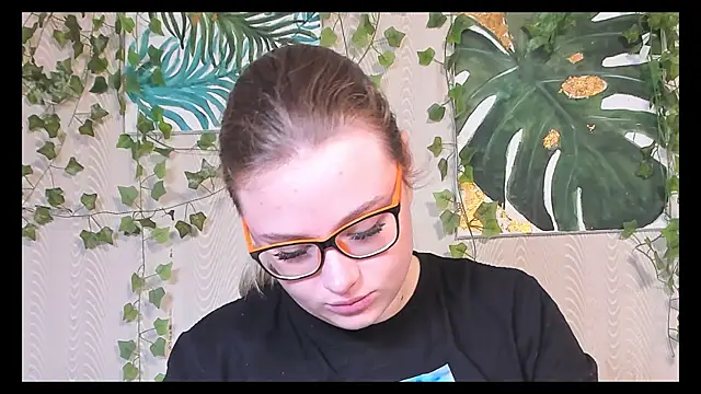 Seductive She Wolf online show from September 27, 2025, 8:25 pm