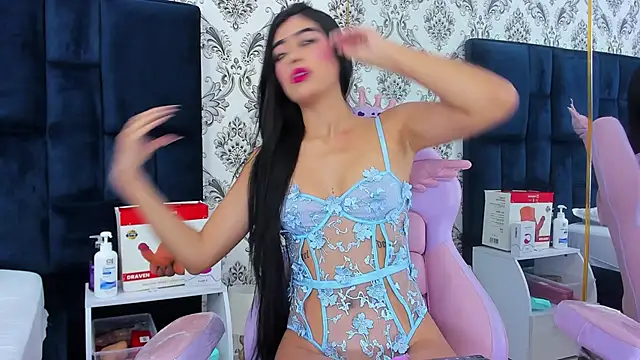 Mia-Monroe online show from March 4, 2025, 7:54 pm