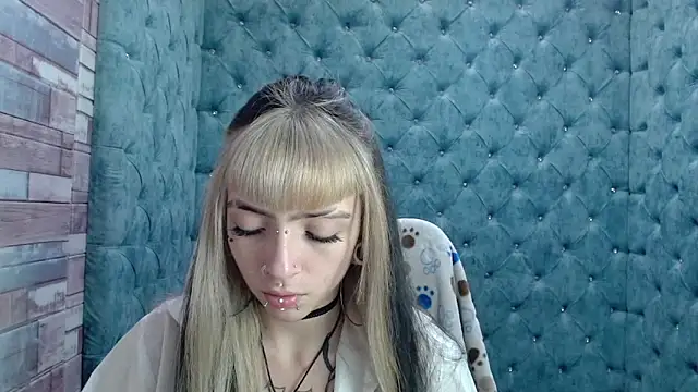 Snapshot of Samantha_Smiith chatting on October 3, 2025, 3:47 am Samantha Smiith online show from October 3, 2025, 3:47 am